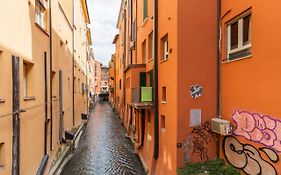 Casa Sul Canale Di Via Piella By Wonderful Italy